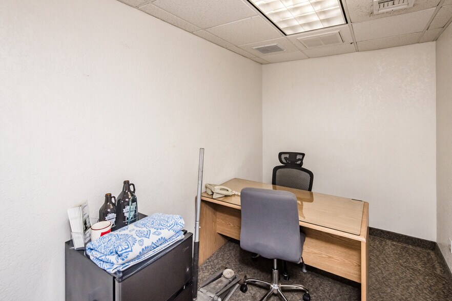 More Photos Of 951 Lake Havasu Ave N, Lake Havasu City Showroom For Lease