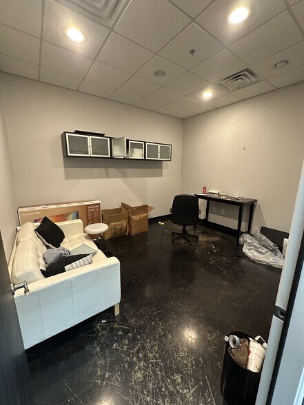 More Photos Of 1403 Highway 6, Sugar Land Medical For Lease