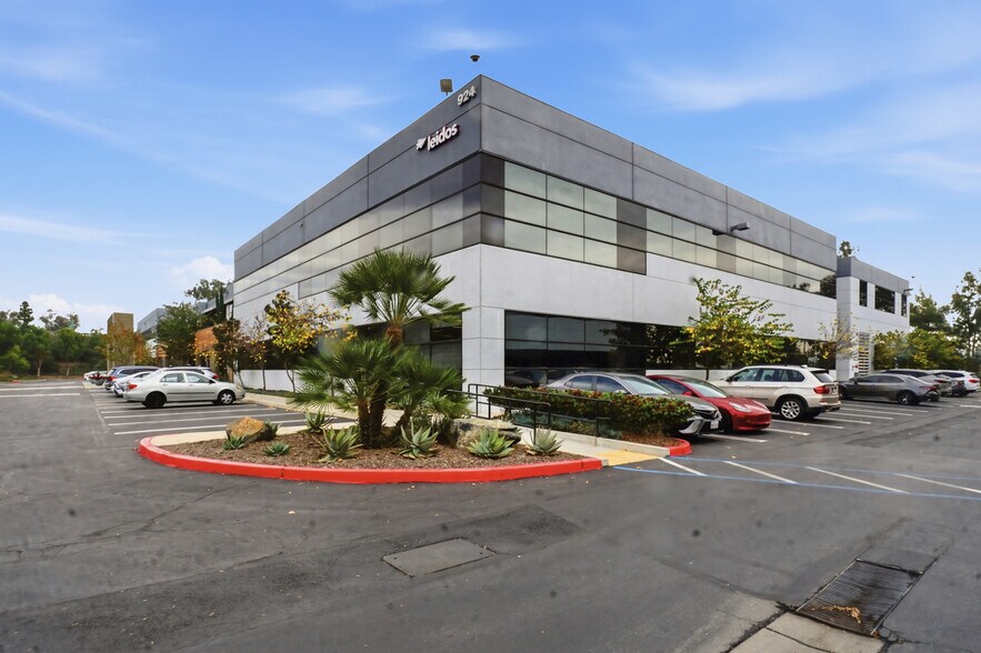 More Photos Of 924 Overland Ct, San Dimas Office For Sale