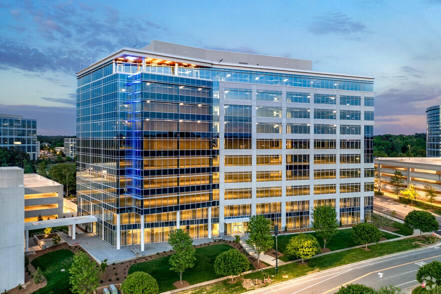 More Photos Of 13146 Ballantyne Corporate Pl, Charlotte Office For Lease