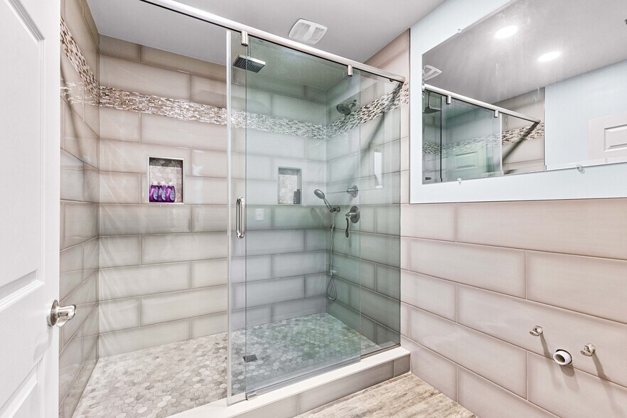 More Photos Of 225 Promenade Pky, Fayetteville Manufacturing For Sale