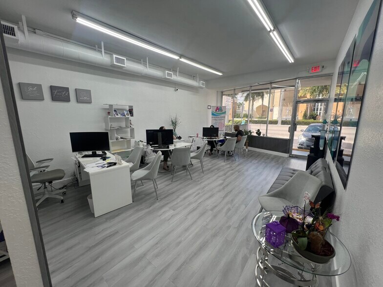 More Photos Of 4751-4799 Palm Ave, Hialeah Storefront Retail Office For Lease