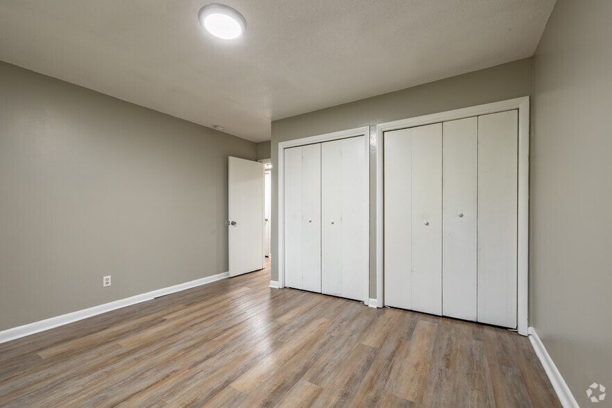 More Photos Of 3937 Glenwood Rd, Decatur Apartments For Sale