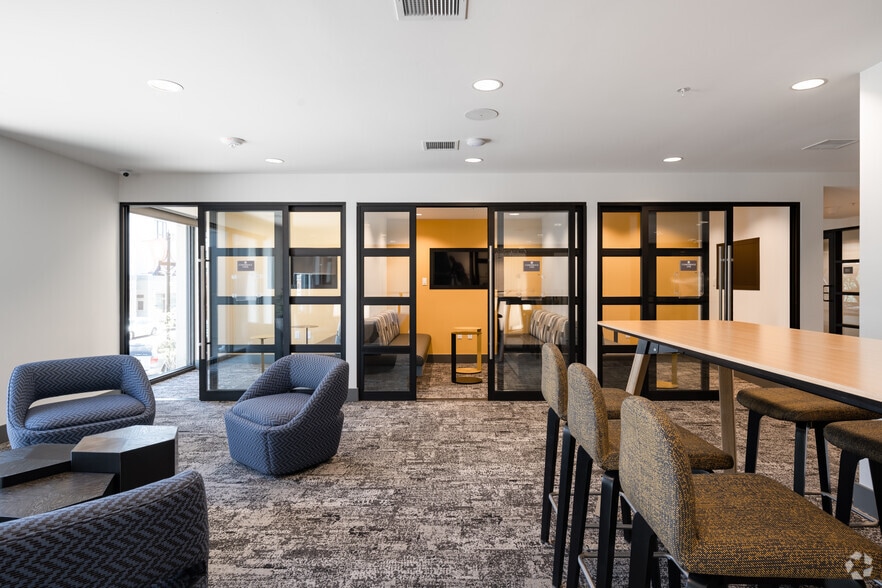 More Photos Of 109 S Division St, Auburn Apartments For Lease