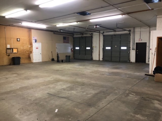 More Photos Of 255 Cross Keys Rd, Berlin Flex For Lease