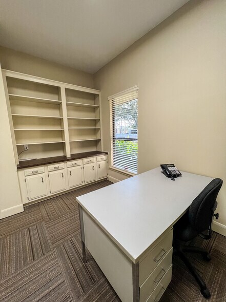 More Photos Of 105 Beau Chene Blvd, Mandeville Office For Lease