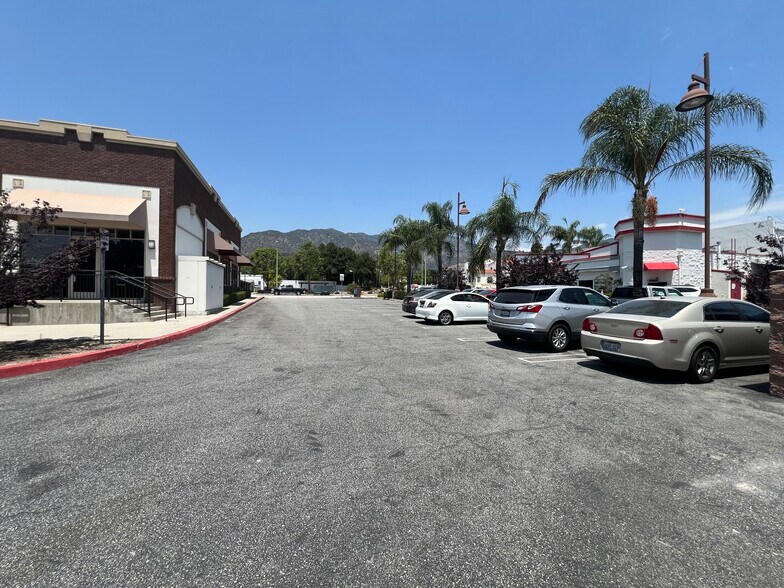 More Photos Of 242-252 W Foothill Blvd, Monrovia Storefront For Lease