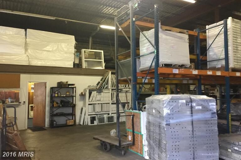 More Photos Of 5200-5300 Minnick Rd, Laurel Light Distribution For Lease