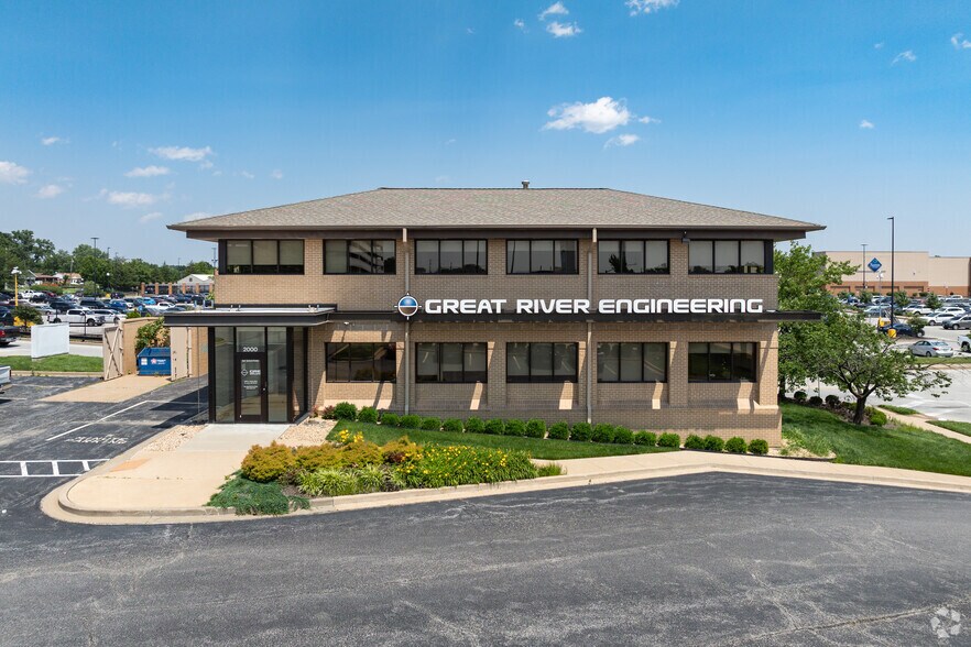 More Photos Of 2000 S Hanley Rd, Saint Louis Office For Sale