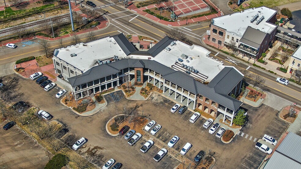 More Photos Of 113-115 W Jackson Ave, Ridgeland Unknown For Lease