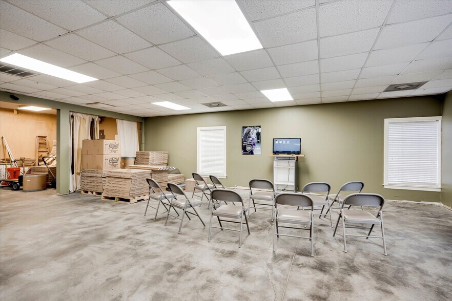 More Photos Of 1025 Patriots Way, Augusta Freestanding For Sale