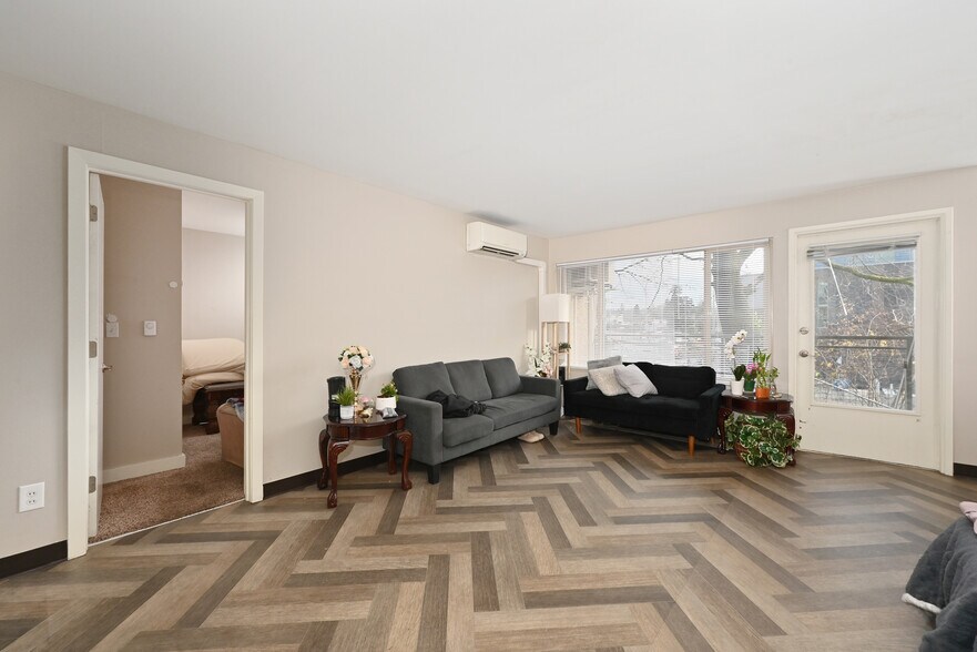 More Photos Of 8708 Rainier Ave S, Seattle Apartments For Sale