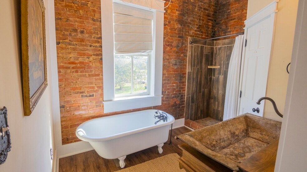 More Photos Of 20 Spring Rd, Molena Storefront For Sale