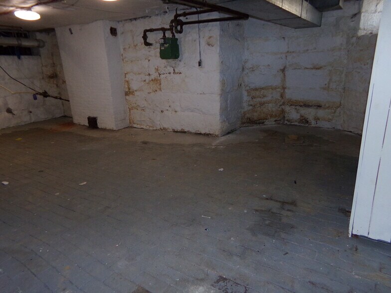 More Photos Of 721 Lincoln Way E, Massillon Office Residential For Sale