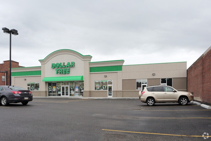 More Photos Of 30 E Liberty St, Hubbard General Retail For Sale