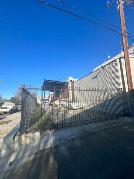 Primary Photo Of 805 8th St, Los Banos Warehouse For Lease