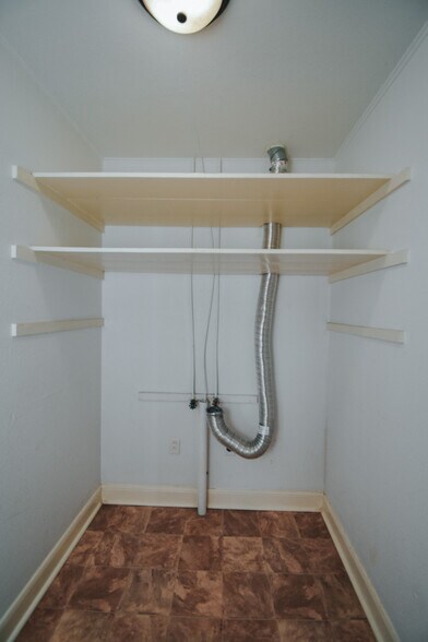 More Photos Of 1503 E Virginia Ave, Victoria Apartments For Sale