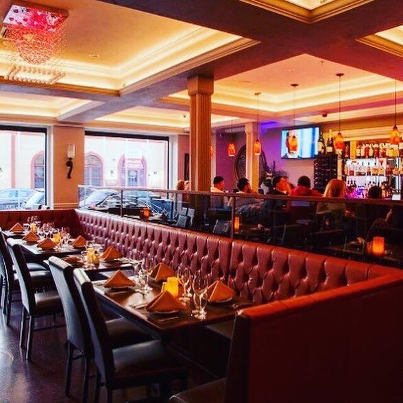 More Photos Of 146 Acorn St, Providence Freestanding For Sale