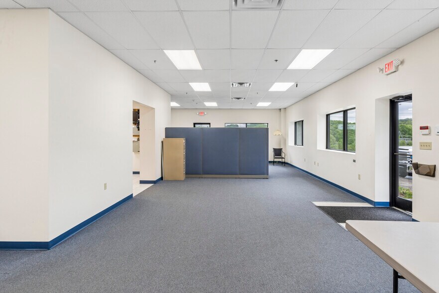 More Photos Of 2200 E Fairview Ave, Johnson City Warehouse For Sale