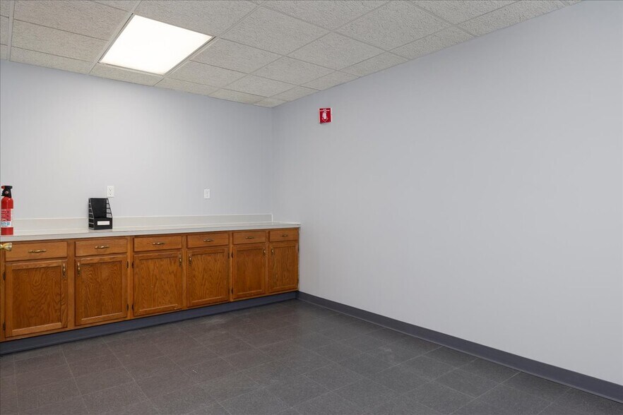 More Photos Of 360 Delaware Ave, Buffalo Office For Lease