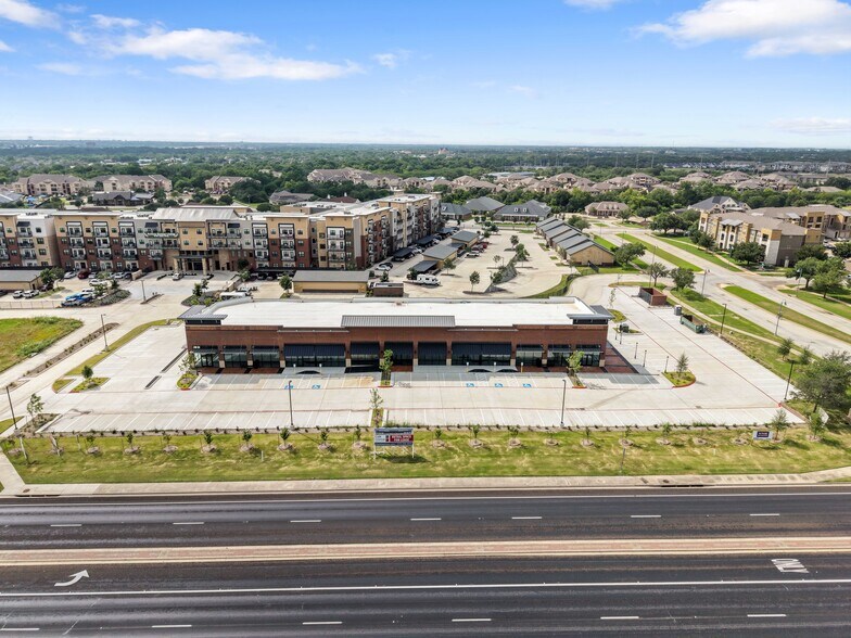 More Photos Of 3339-3349 University Drive, Bryan General Retail For Lease