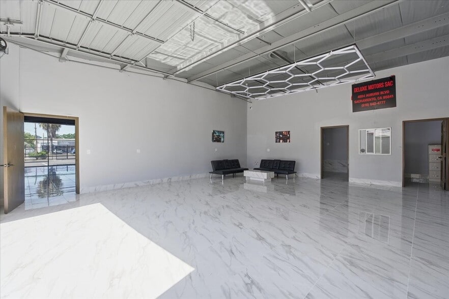 More Photos Of 4554 Auburn Blvd, Sacramento Auto Dealership For Sale