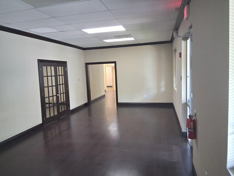 More Photos Of 601 N Congress Ave, Delray Beach Showroom For Sale