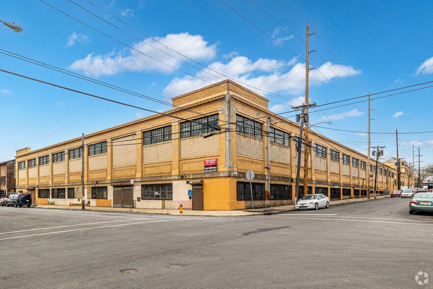 More Photos Of 254 Elizabeth Ave, Newark Warehouse For Lease