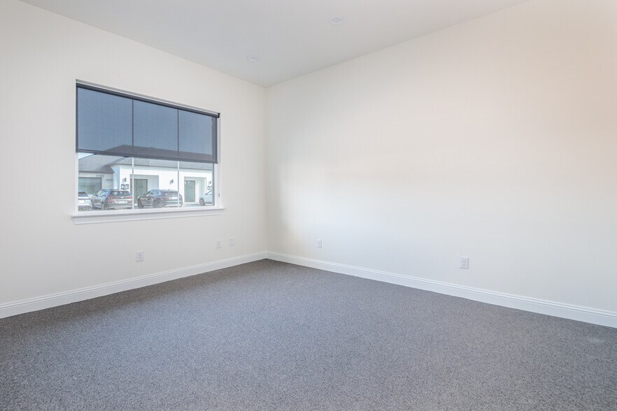 More Photos Of 2001 Auburn Hills Pky, McKinney Office For Lease