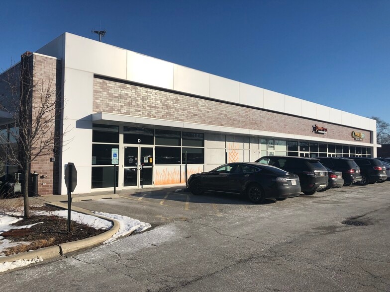 More Photos Of 19-31 W Ogden Ave, Westmont General Retail For Lease