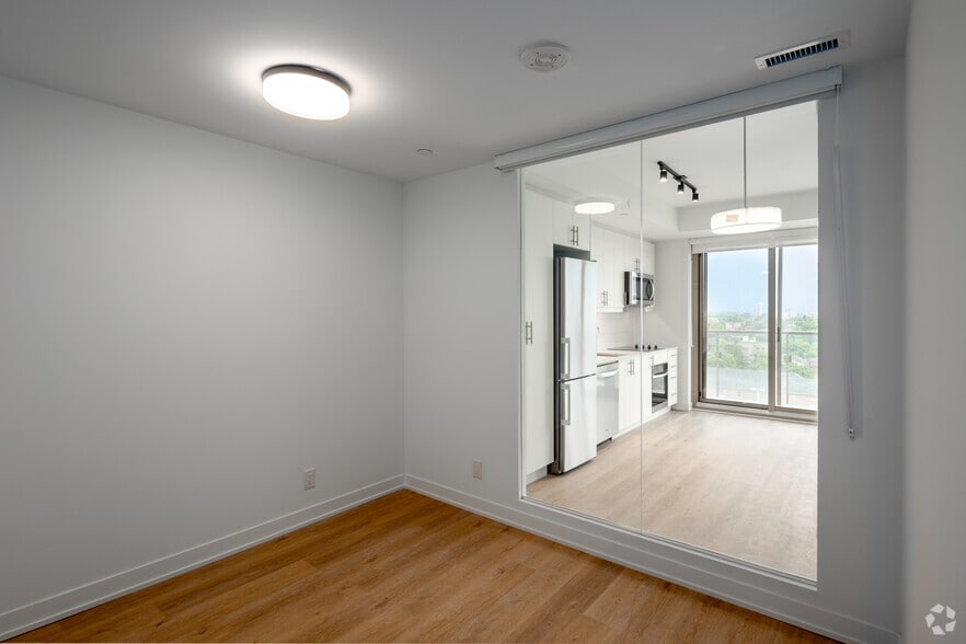 More Photos Of 9 Croham Rd, Toronto Apartments For Lease