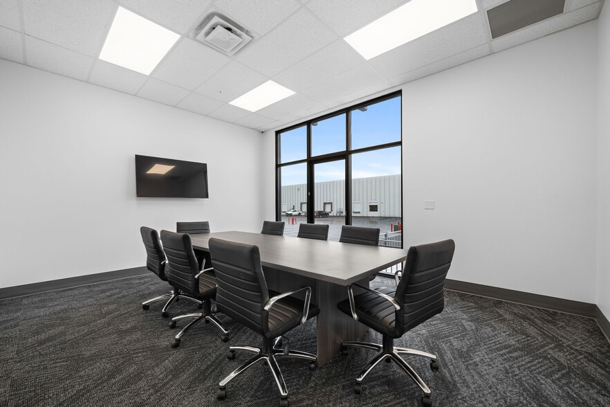 More Photos Of 391 S Orange St, Salt Lake City Distribution For Lease