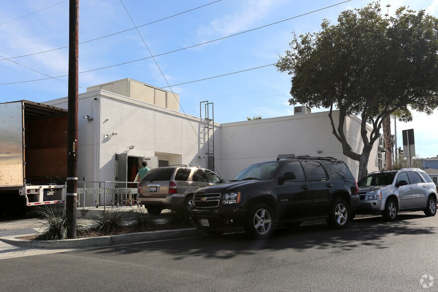 More Photos Of 4177-4193 W Redondo Beach Blvd, Lawndale Office For Lease