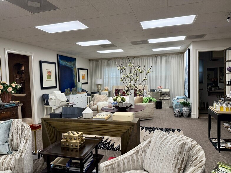 More Photos Of 15417 N Florida Ave, Tampa Medical For Lease