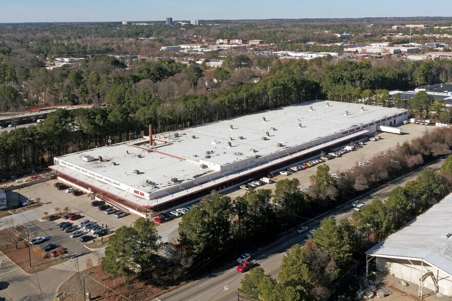 More Photos Of 1053 E Whitaker Mill Rd, Raleigh Coworking Space