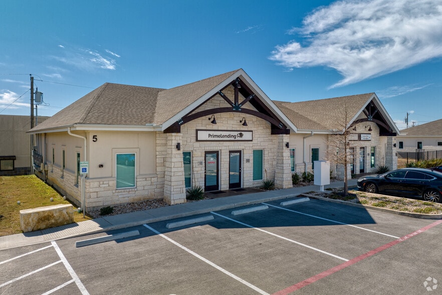 More Photos Of 701 FM 685, Pflugerville Medical For Lease