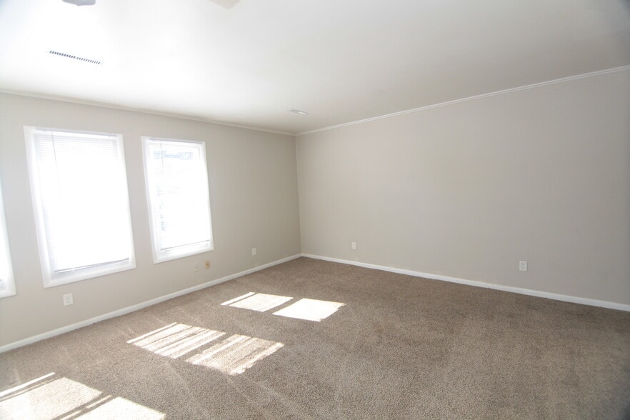 More Photos Of 1524 38th St, Rock Island Office Residential For Sale