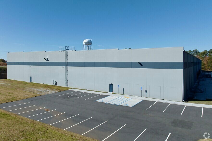 More Photos Of 230 Masters Blvd, Anderson Warehouse For Sale