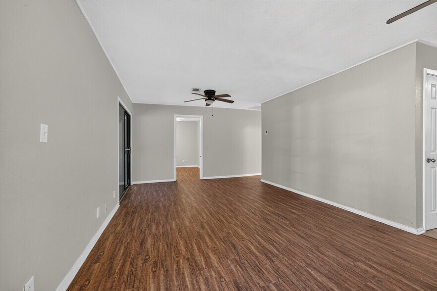 More Photos Of 505 Bub Hayner Rd, Karnack Apartments For Sale