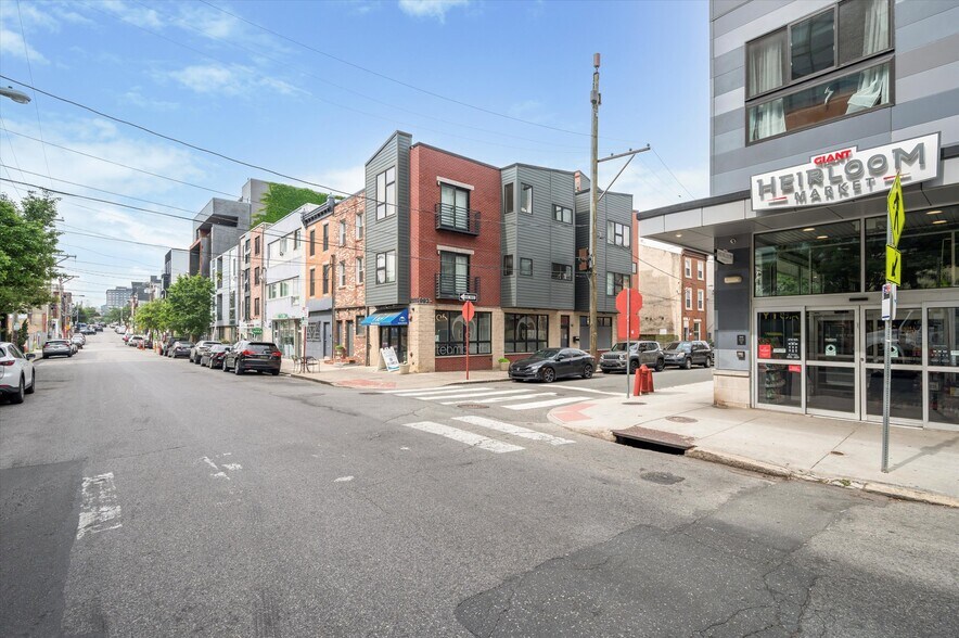 More Photos Of 990 & 992 N 2nd St, Philadelphia Apartments For Sale