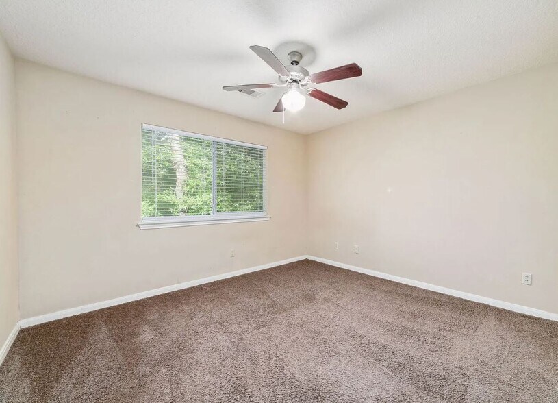 More Photos Of 100 Westpark Dr, Conroe Apartments For Sale