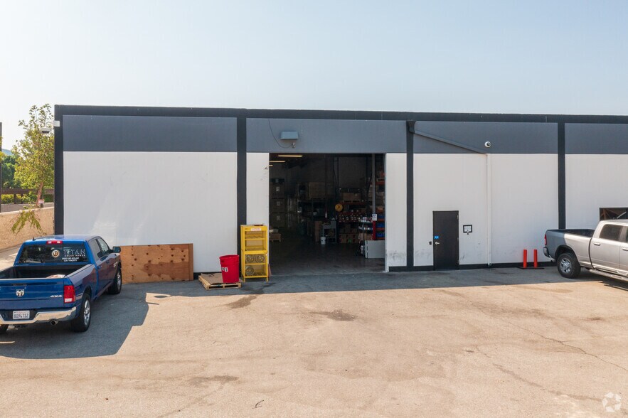 More Photos Of 3325 Shelby St, Ontario Research And Development For Lease