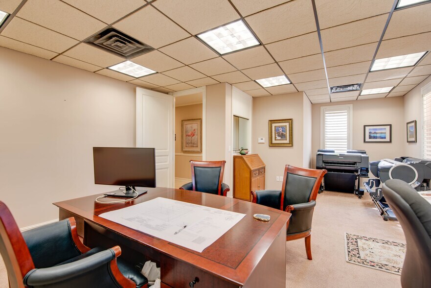 More Photos Of 87847 Overseas Hwy, Islamorada Medical For Sale