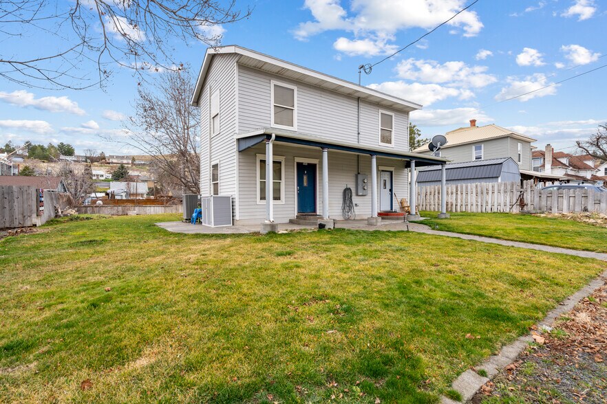 More Photos Of 140 S Chase St, Heppner Apartments For Sale