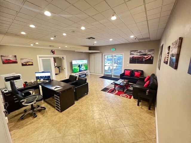 More Photos Of 2517 Yosemite Blvd, Modesto Freestanding For Lease