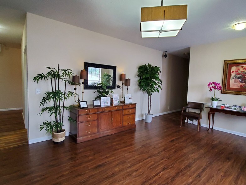 More Photos Of 2515A Wilma Rudolph, Clarksville Office For Lease