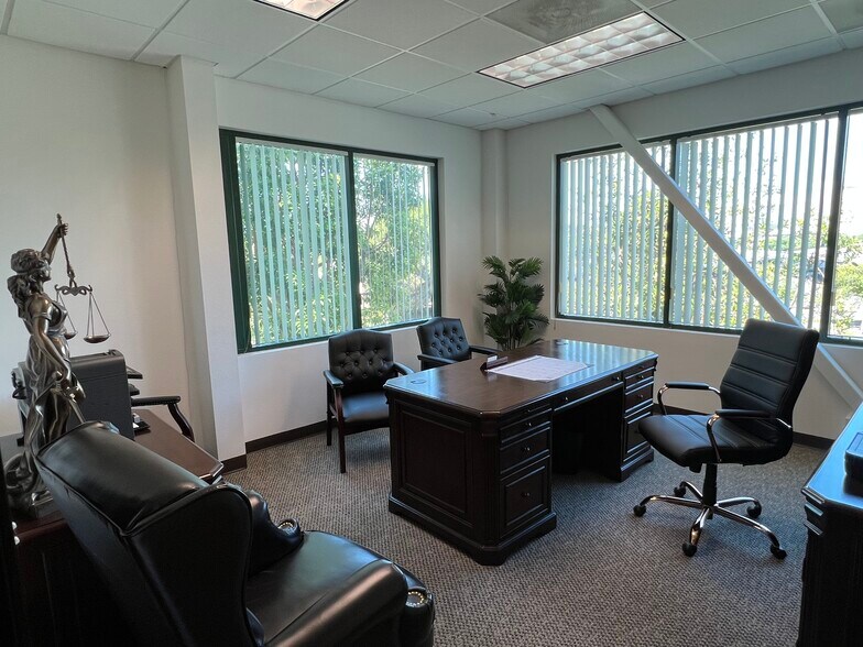 More Photos Of 440 S Melrose Dr, Vista Office For Sale