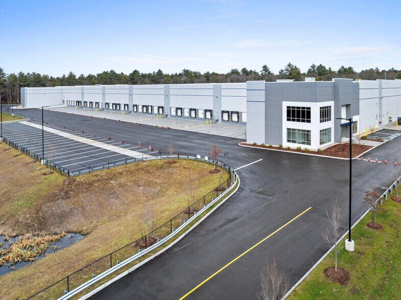 More Photos Of 150 Revolutionary Drive, East Taunton Warehouse For Lease