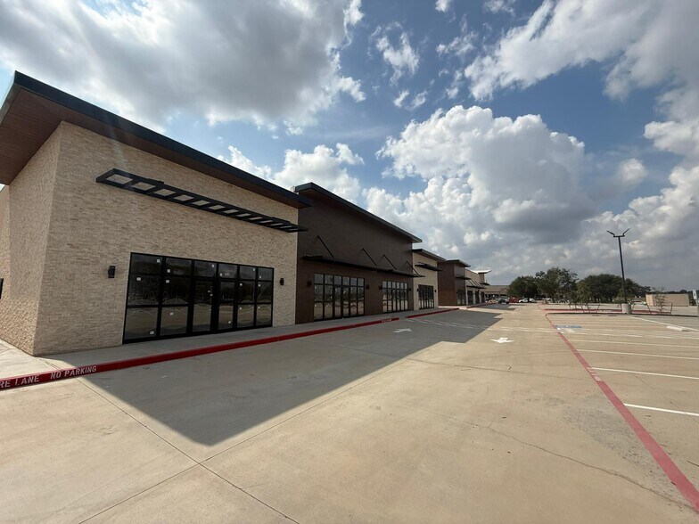 More Photos Of 735 Plantation Dr. Dr, Richmond General Retail For Lease