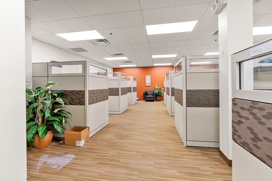 More Photos Of 4 Preston Ct, Bedford Office For Sale